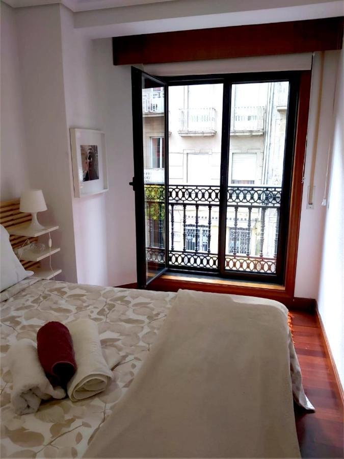 Apartamento en casco antiguo Pi y Margal Vigo Exterior foto